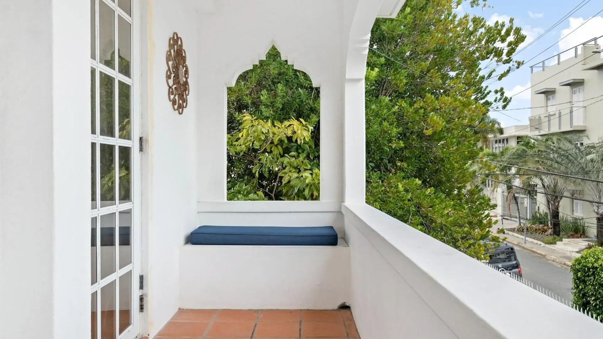 Multi-Unit Beachside Complex For Up To 15 Guests San Juan Puerto Rico