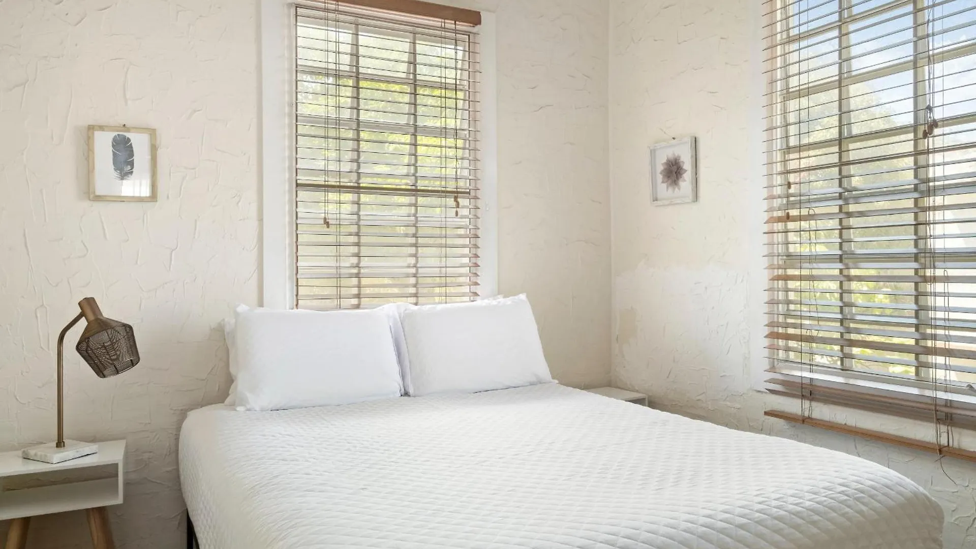 Multi-Unit Beachside Complex For Up To 15 Guests San Juan Puerto Rico