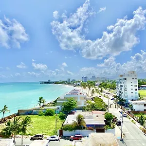 Holiday home Kasa Starfish By The Sea - 8th Floor For 2 Balcony Ocean View, San Juan